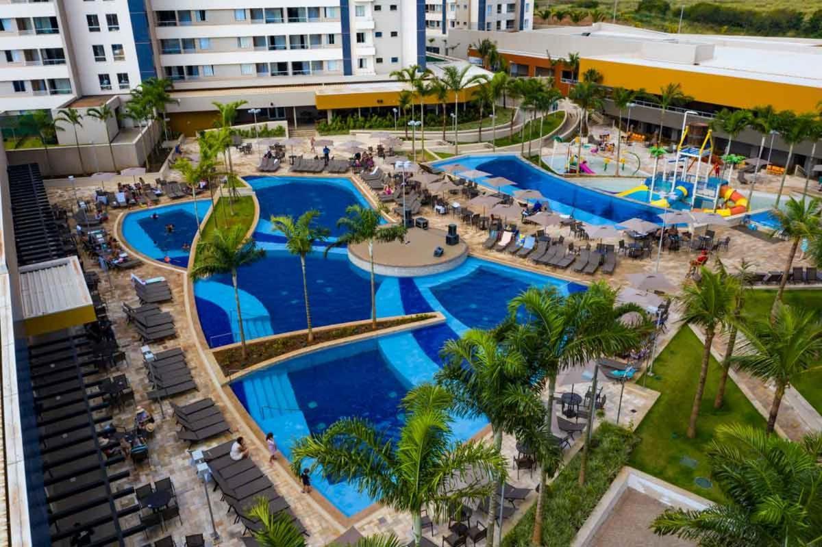 Enjoy Solar Das Aguas Park Resort Olímpia Εξωτερικό φωτογραφία The swimming pool at the resort